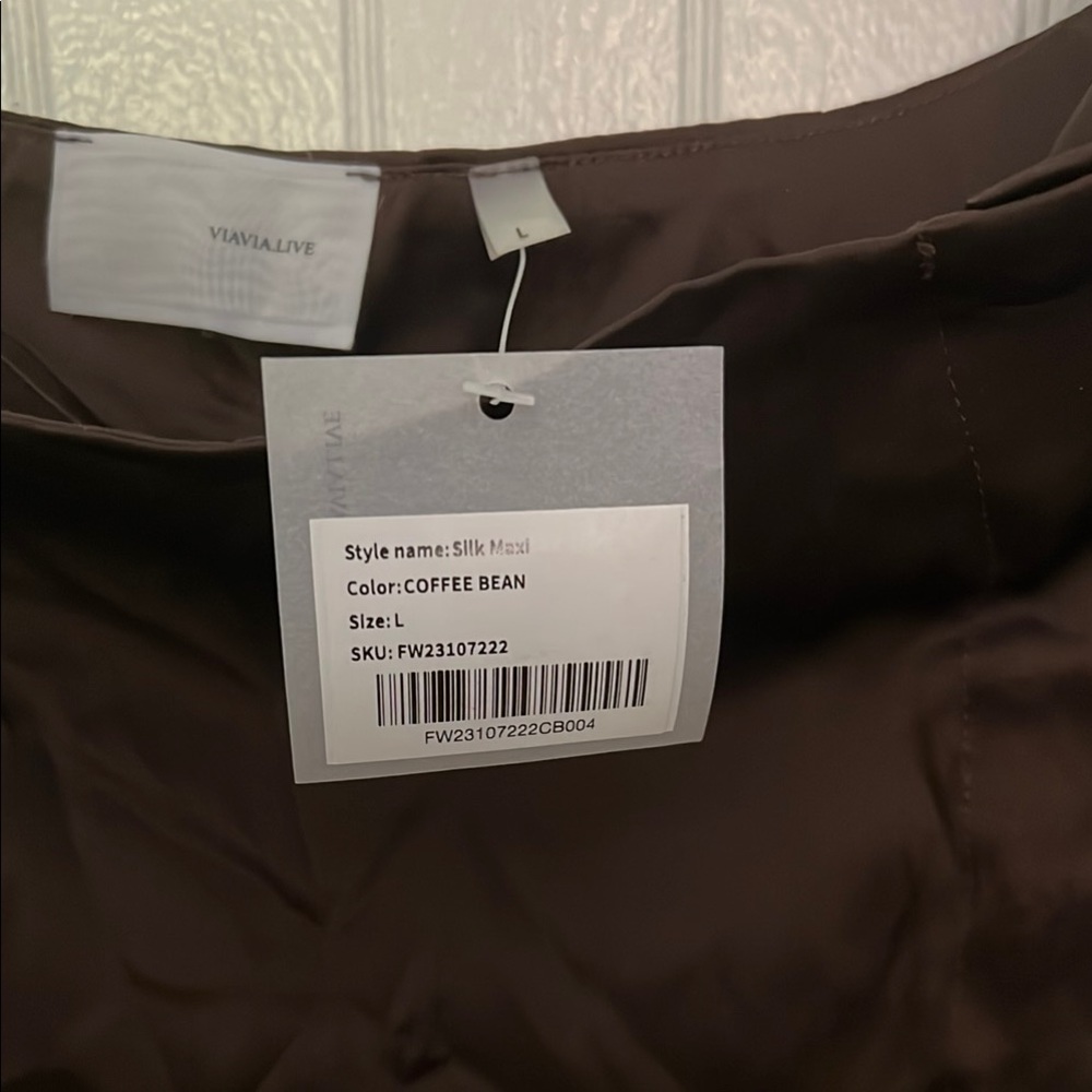 Elegant Brown Women's Skirt - Picture 2 of 2